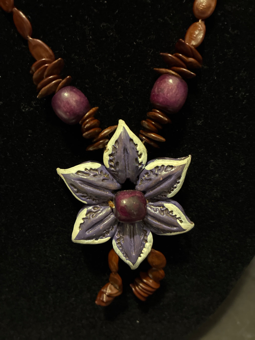Hawaiian Vintage Flower Necklace