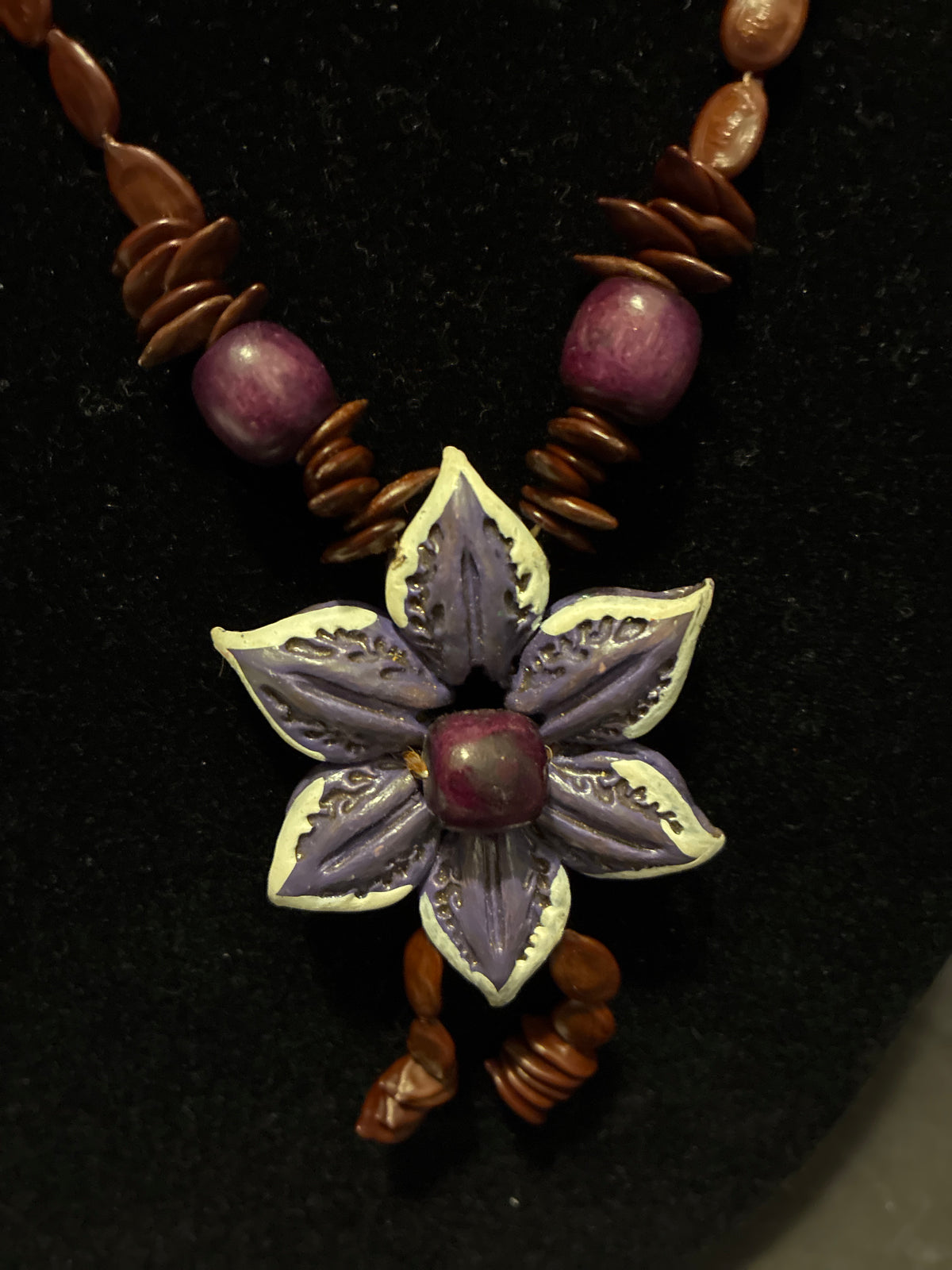 Hawaiian Vintage Flower Necklace