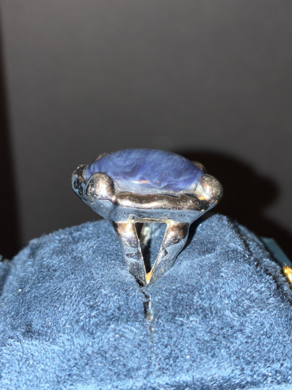 Lia Sophia size 8 Cocktail Ring