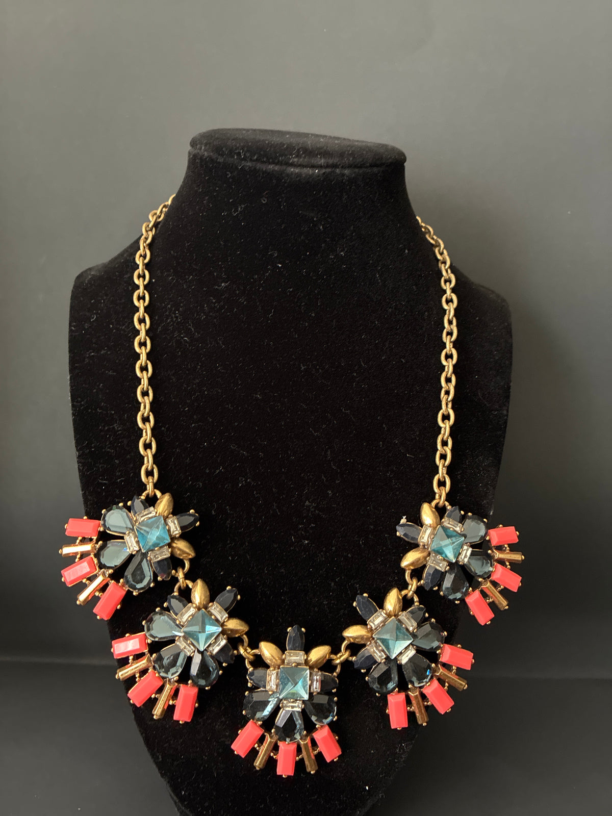 Vintage J Crew Rhinestone And Crystal Necklace